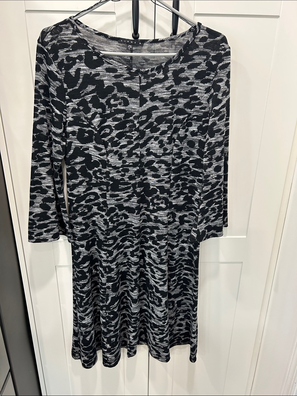 Tiana B. Black & Gray Animal-Print Long Sleeve Dress